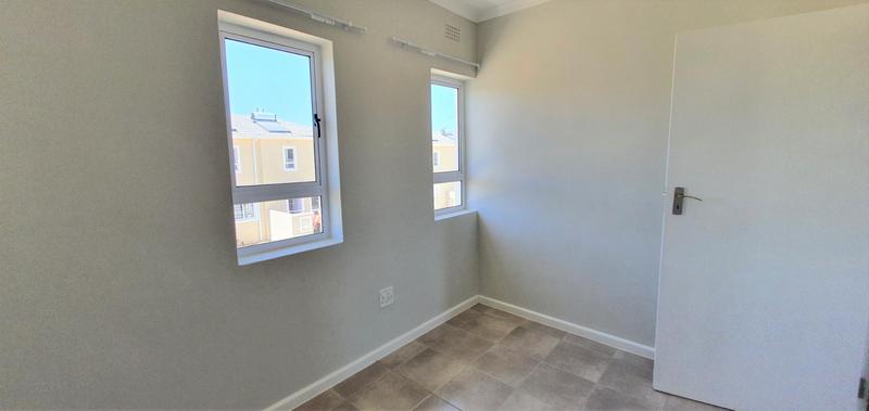 To Let 2 Bedroom Property for Rent in Rivergate Western Cape